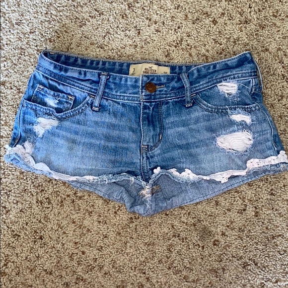 Hollister Pants - Hollister jean shorts - 3
